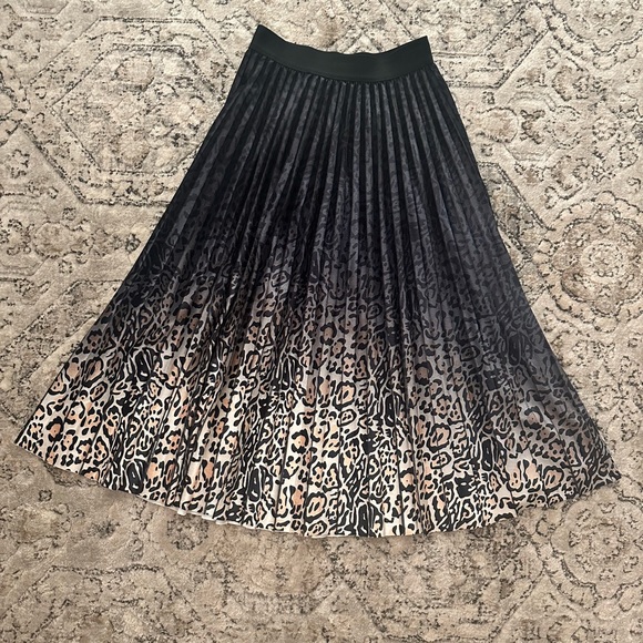 Lucy Paris leopard print ombré skirt ✨ - Picture 2 of 6